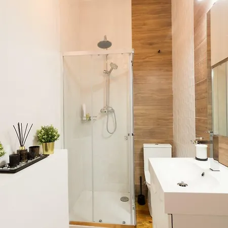 招待所 6 Clouds 3*