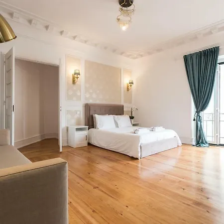 6 Clouds Гостьовий будинок Лісабон