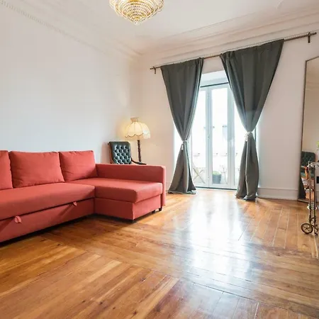 Πανσιόν 6 Clouds 3*